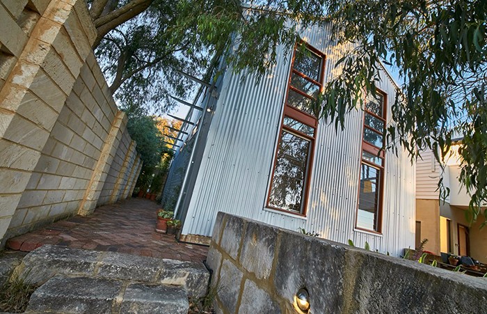 Nanine Ave 6